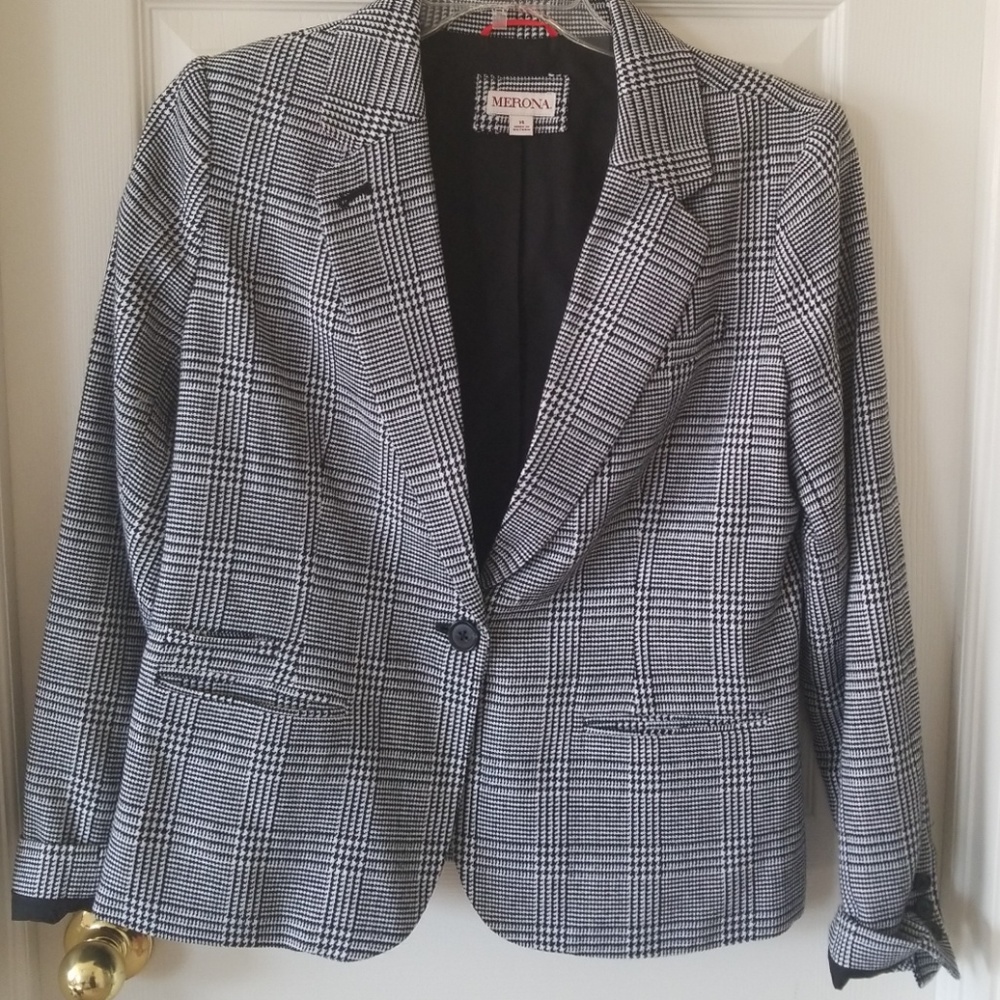 Houndstooth Blazer